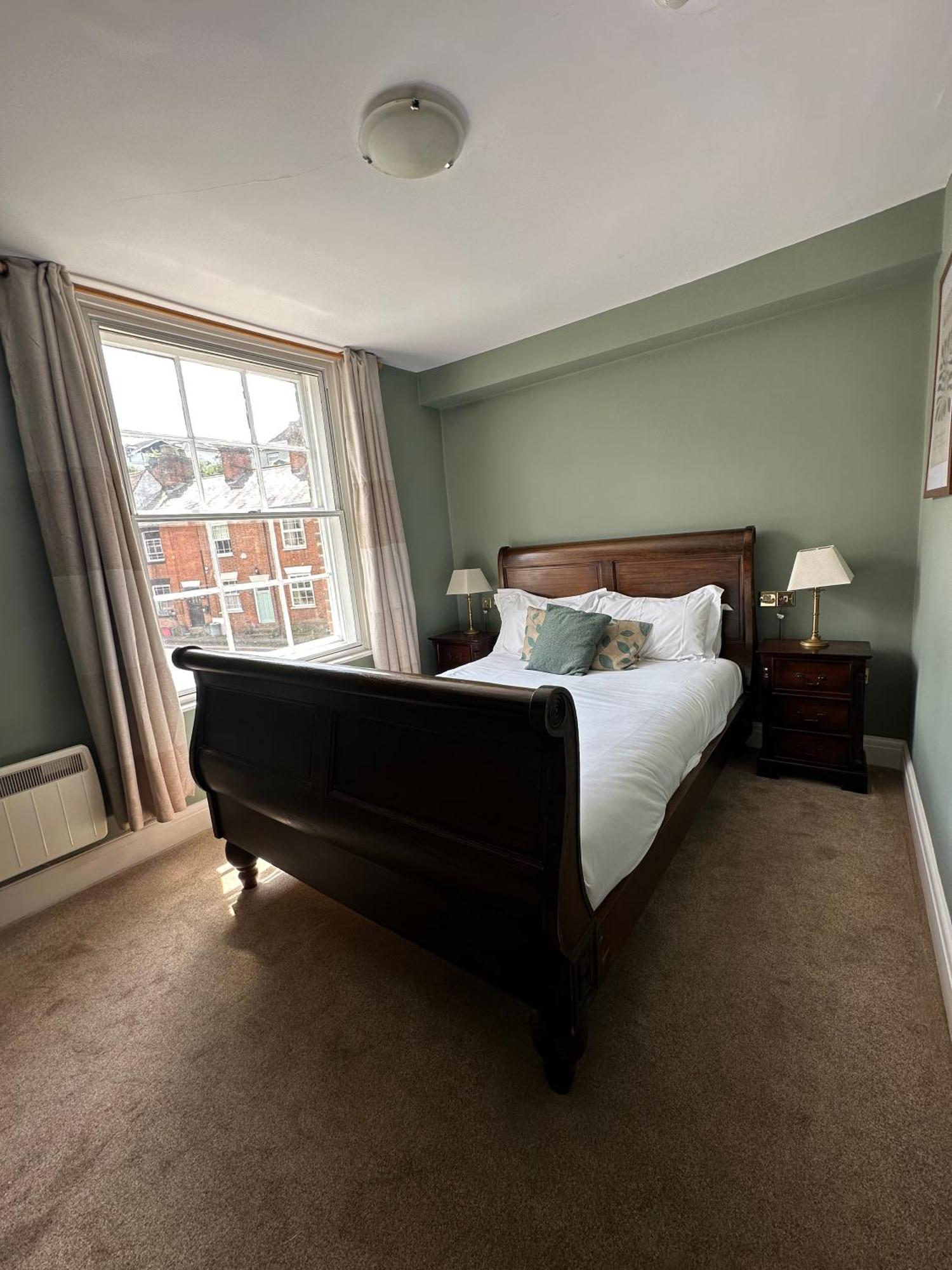Welwyn The White Hart Hotel מראה חיצוני תמונה