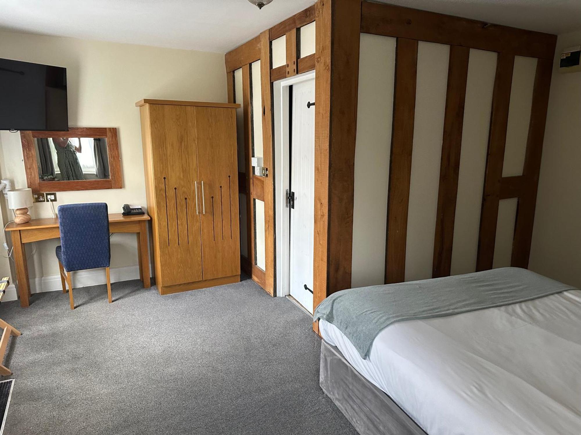 Welwyn The White Hart Hotel מראה חיצוני תמונה